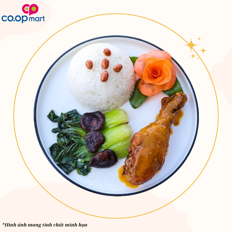 Cơm chiên + cánh gà quay nước mắm