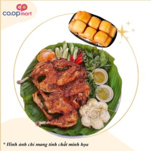 Gà quay mắm nhĩ + bánh bao